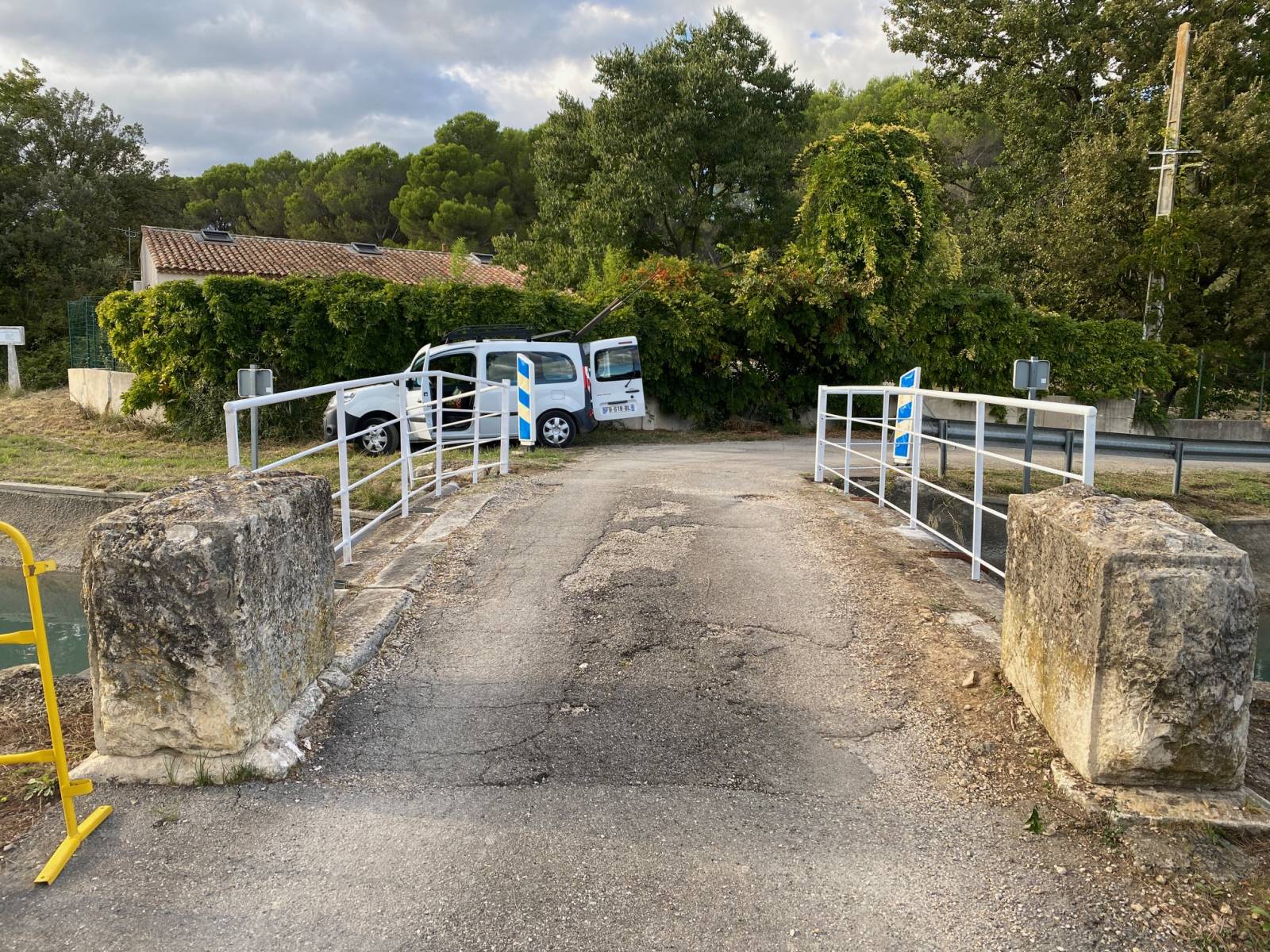 Garde-corps et barrières de protection sur mesure à Le Tholonet, Aix-en-Provence, Marseille et dans les Bouches-du-Rhône (13).
