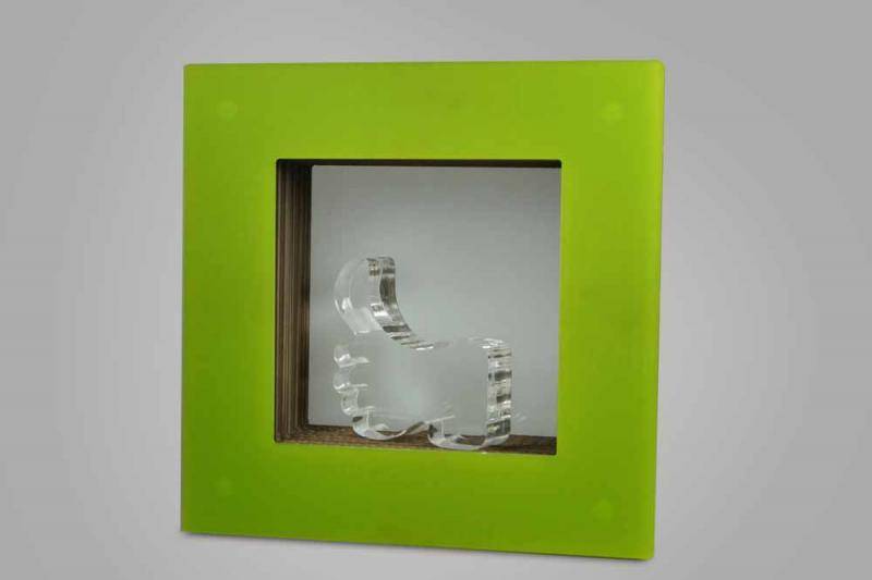 Entreprise de découpe laser sur TroGlass Led proche Marseille à Berre l'Etang