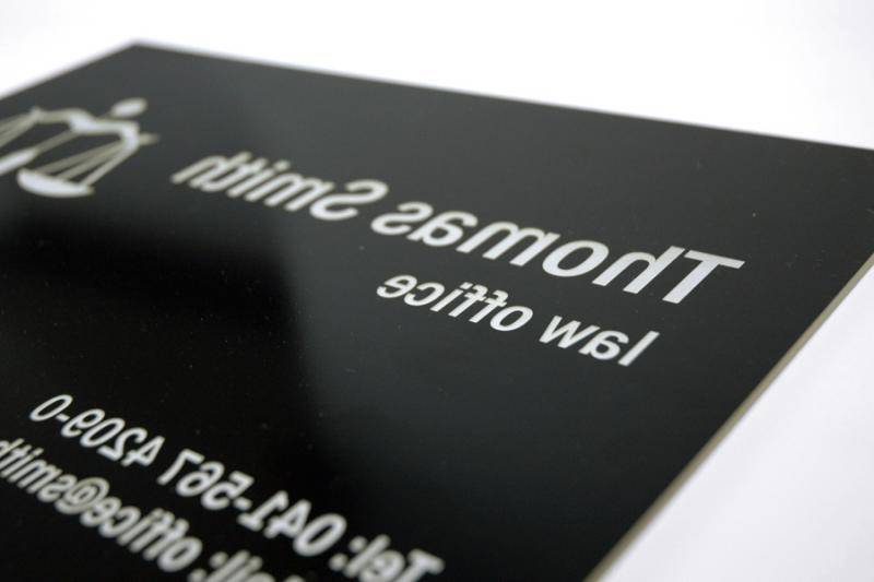 Marquage, gravures Laser et découpes laser sur TroGlass Reverse proche de Marseille Bouches du Rhône dans le 13