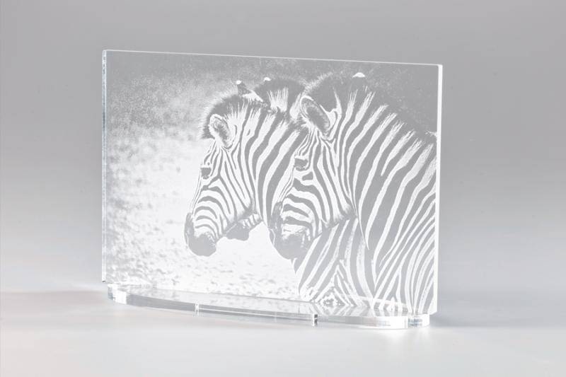 PMMA Coulé transparent, transformation et travail à façon au laser proche d'Aix en Provence